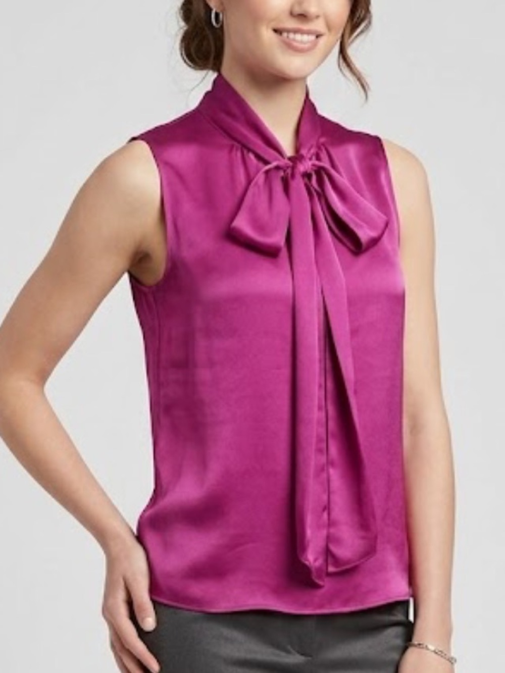 Elegant sleeves less blouse